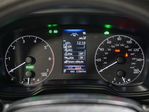 Used 2023 Toyota Corolla LE image 27