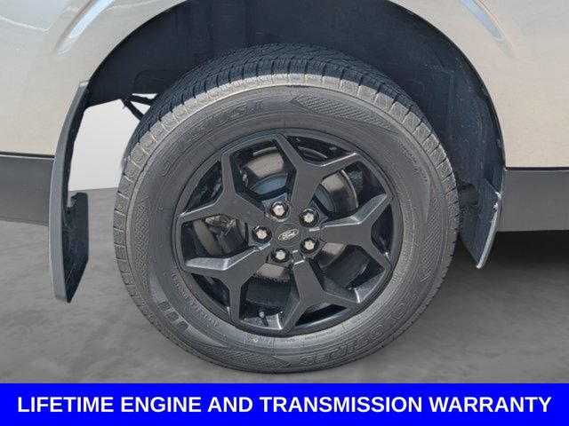 Used 2023 Ford Maverick XLT w/ Equipment Group 300A Standard AWD/4WD image 12