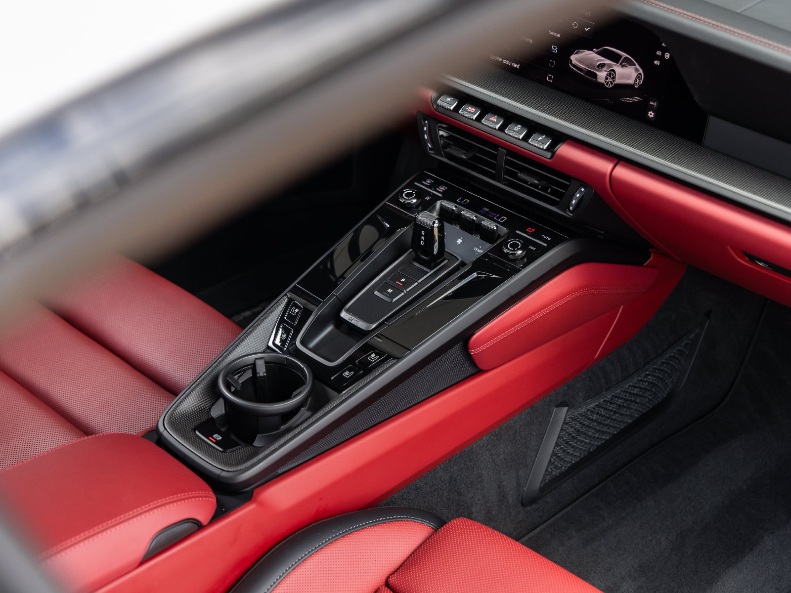 Used 2025 Porsche 911 Carrera RWD image 39