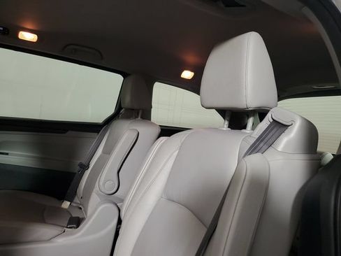 Used 2018 Honda Odyssey EX-L image 10