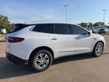 Used 2019 Buick Enclave Essence image 3