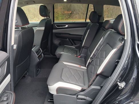 New 2026 Volkswagen Atlas Peak Edition AWD/4WD image 24