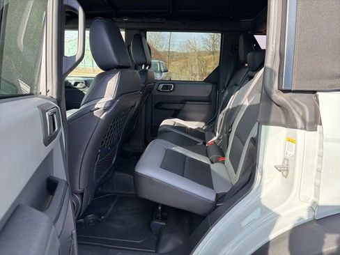 Used 2024 Ford Bronco Big Bend image 14