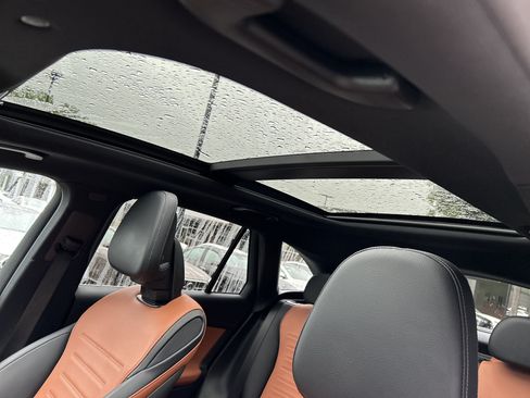 Certified 2024 Mercedes-Benz GLC 300 image 24