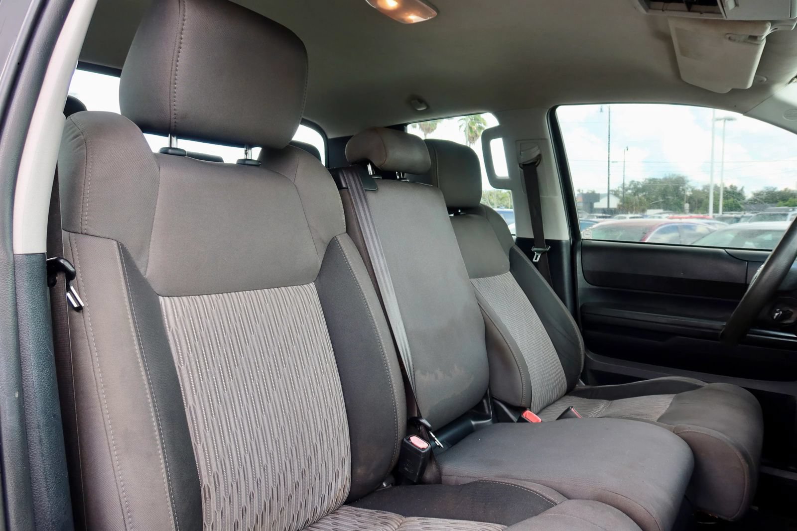 Used 2015 Toyota Tundra SR w/ Tow Package RWD image 16