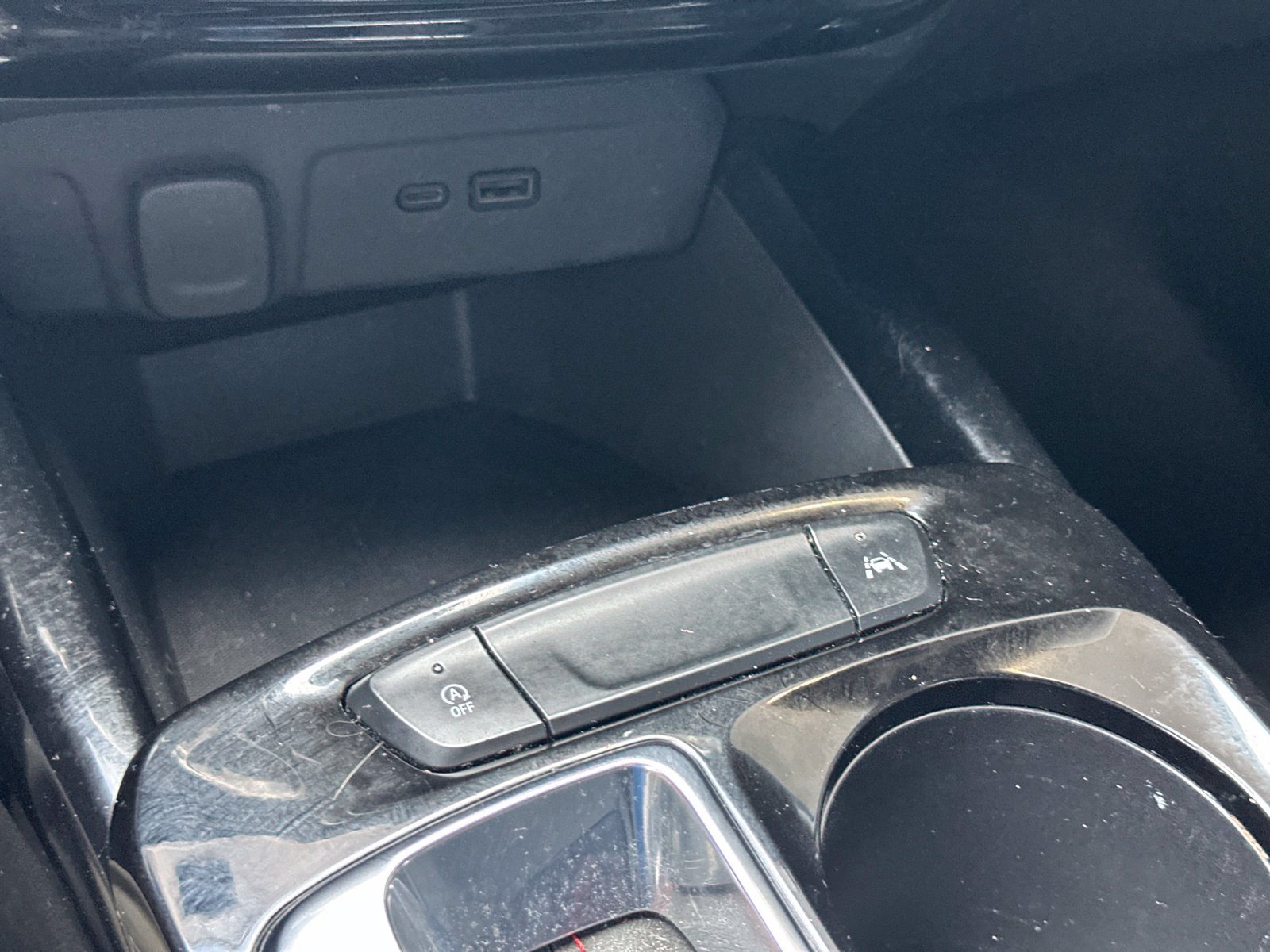 Used 2024 Chevrolet Trax RS FWD image 23