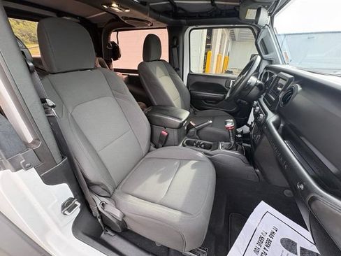 Used 2022 Jeep Wrangler Sport AWD/4WD image 25
