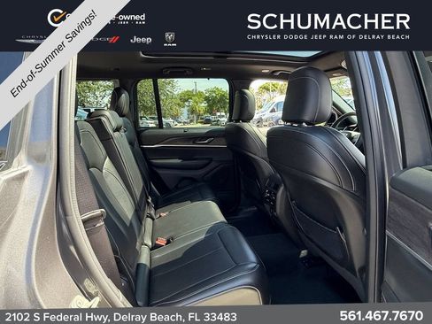 Certified 2024 Jeep Grand Cherokee Limited w/ Luxury Tech Group II RWD image 17