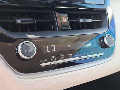 Certified 2025 Toyota Corolla LE image 23