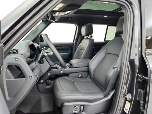 New 2026 Land Rover Defender 130 X-Dynamic SE AWD/4WD image 21