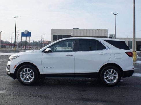 Used 2024 Chevrolet Equinox LT image 12
