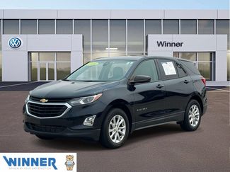 Used 2021 Chevrolet Equinox LS w/ LS Convenience Package FWD 360° Tour