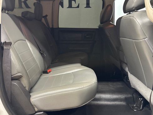 Used 2018 RAM 2500 Tradesman w/ Chrome Appearance Group AWD/4WD image 28