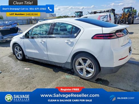 Used 2014 Chevrolet Volt w/ Enhanced Safety Package 1 FWD image 3