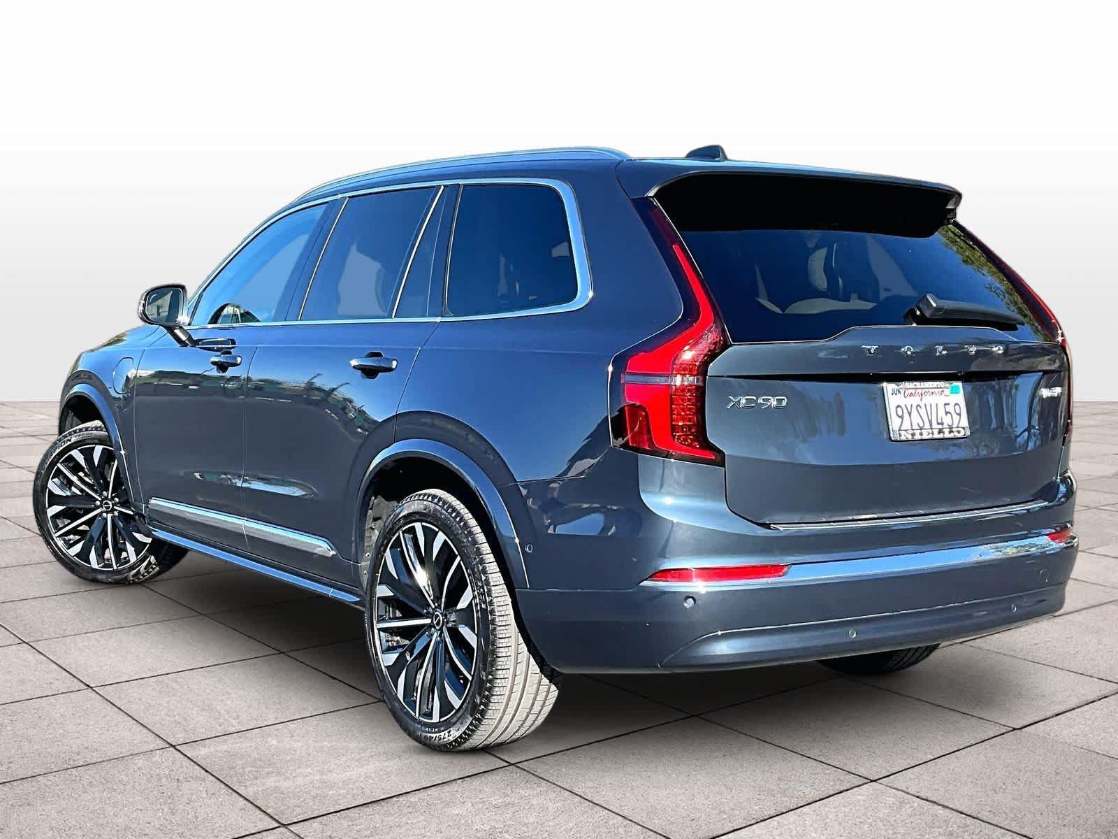 Used 2026 Volvo XC90 T8 Plus w/ Protection Package Premier AWD/4WD image 16