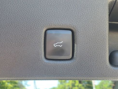 Used 2022 Ford Escape SE w/ Convenience Package AWD/4WD image 9