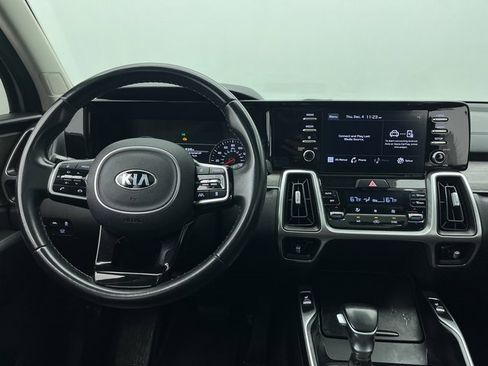 Used 2021 Kia Sorento EX w/ Panoramic Sunroof Package image 6