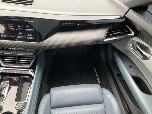 Used 2022 Audi e-tron GT Premium Plus AWD/4WD image 64