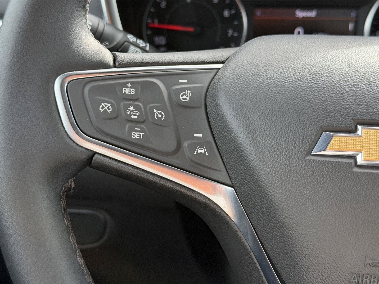 Used 2024 Chevrolet Equinox LT AWD/4WD image 12