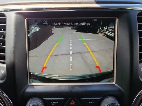 Used 2017 Jeep Grand Cherokee Overland w/ Jeep Active Safety Group AWD/4WD image 19