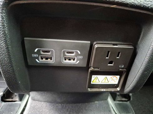 Used 2022 Jeep Cherokee Latitude Lux image 12