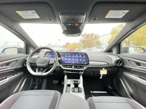 New 2026 Chevrolet Equinox EV RS image 29