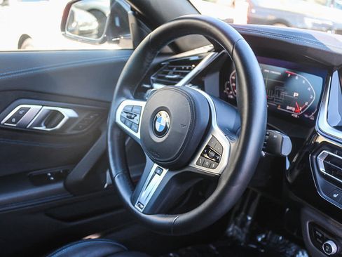 Used 2024 BMW Z4 M40i w/ Premium Package image 14