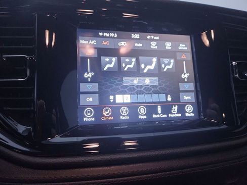 Used 2023 Dodge Durango GT w/ Blacktop Package AWD/4WD image 18