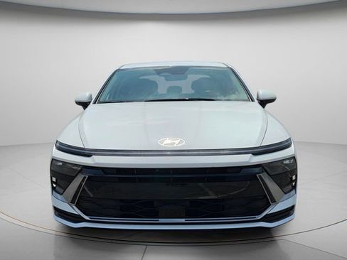 Certified 2025 Hyundai Sonata SEL FWD image 9
