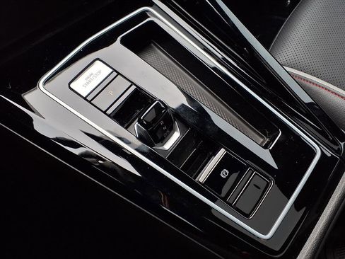 Used 2024 Volkswagen GTI Autobahn image 23