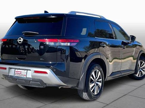 Certified 2023 Nissan Pathfinder SL w/ Lighting Package (N92) image 12