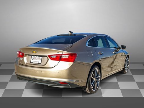 Used 2023 Chevrolet Malibu LT w/ Driver Confidence Package image 6