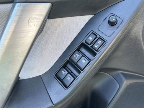 Used 2014 Subaru Forester 2.5i Premium w/ All-Weather Package image 11