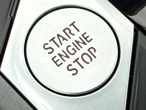 Used 2025 BMW 230i Coupe image 36