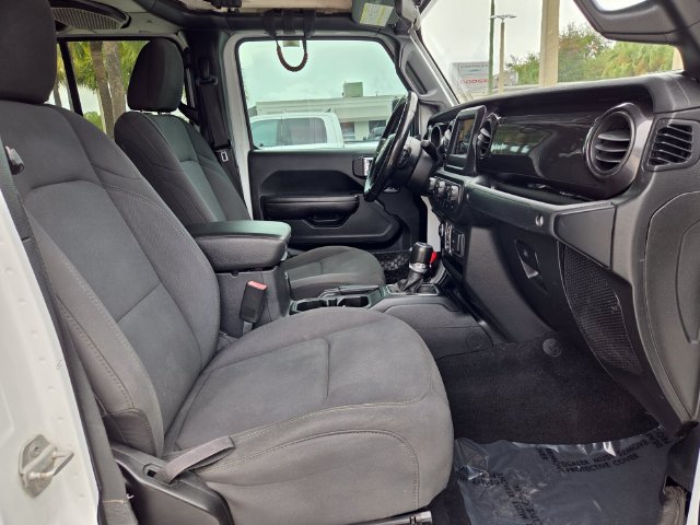 Certified 2020 Jeep Gladiator Mojave AWD/4WD image 20
