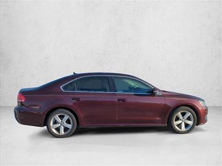 Used 2012 Volkswagen Passat 2.5 SE video 2