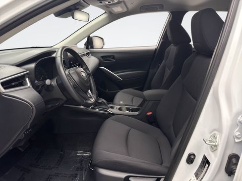 Used 2024 Toyota Corolla Cross LE AWD/4WD image 11