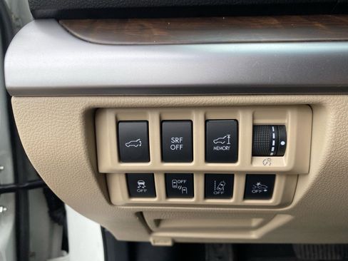 Used 2015 Subaru Outback 2.5i Limited image 12