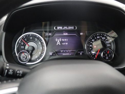 Used 2021 RAM 1500 Big Horn AWD/4WD image 35