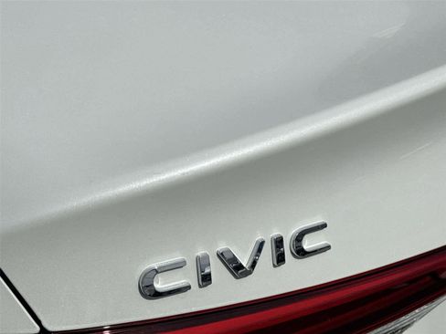 Used 2023 Honda Civic EX image 11