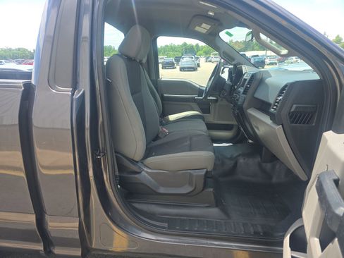 Used 2019 Ford F150 XL w/ Equipment Group 101A Mid RWD image 8