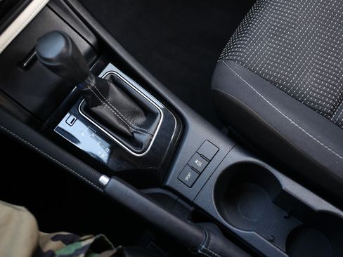 Used 2017 Toyota Corolla iM image 40