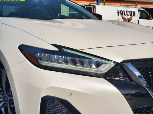 Used 2019 Nissan Maxima 3.5 SL w/ Floor Mat Group FWD image 6