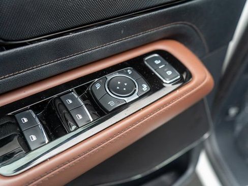 Used 2025 Lincoln Aviator Reserve w/ Illumination Package AWD/4WD image 22