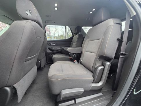 Used 2019 Chevrolet Traverse LT w/ LPO, Floor Liner Package AWD/4WD image 19