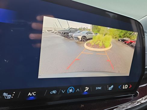 New 2026 Chevrolet Traverse Z71 image 21