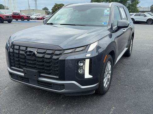 Used 2024 Hyundai Palisade SEL FWD image 2