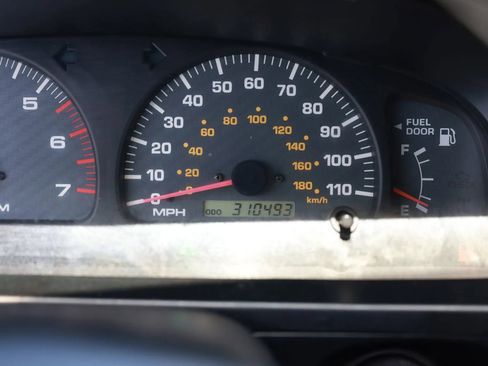 Used 2000 Toyota 4Runner 2WD w/ Upgrade Value Pkg 1 image 40