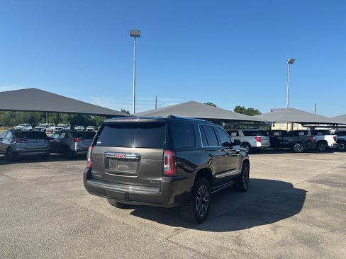Used 2019 GMC Yukon Denali w/ Denali Ultimate Package RWD image 5
