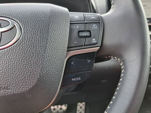 Used 2025 Toyota Camry SE w/ Multimedia Upgrade Package image 13